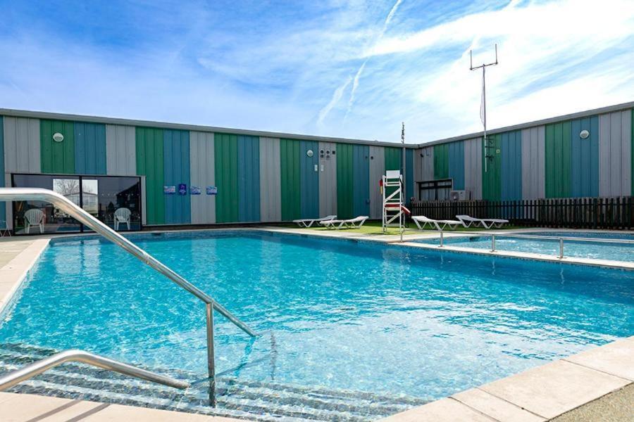 2Br-Sleeps6-Wifi-Freeparking-Holidaypark クラクトン・オン・シー エクステリア 写真