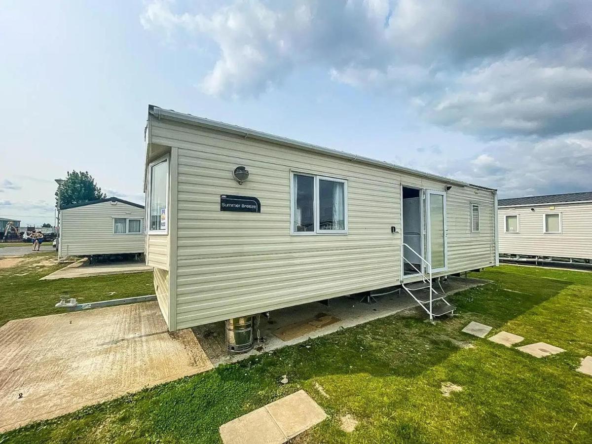 2Br-Sleeps6-Wifi-Freeparking-Holidaypark クラクトン・オン・シー エクステリア 写真